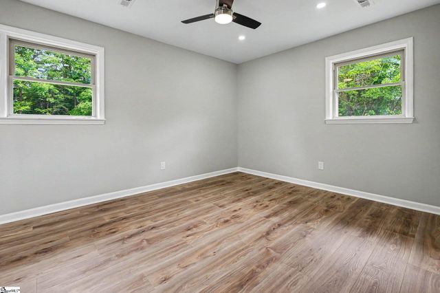507 Craig Kropff Drive, Wellford, SC 29385