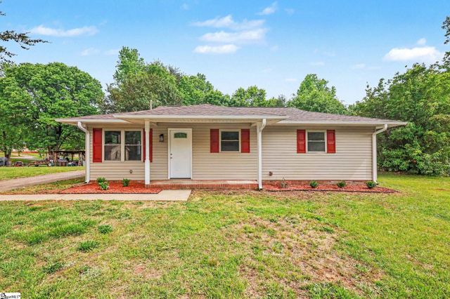507 Craig Kropff Drive, Wellford, SC 29385