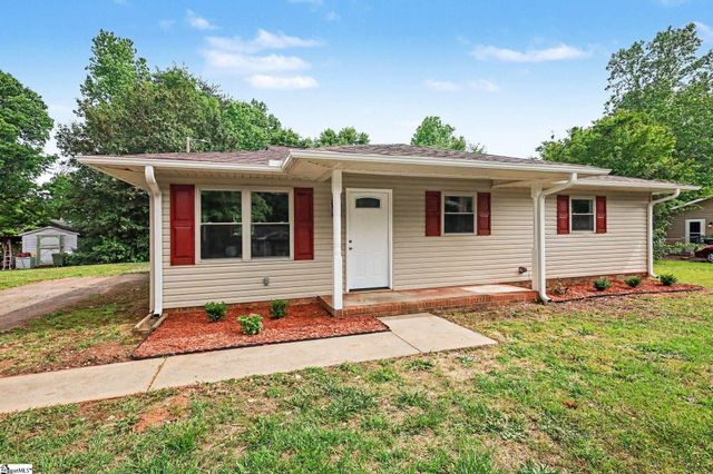 507 Craig Kropff Drive, Wellford, SC 29385