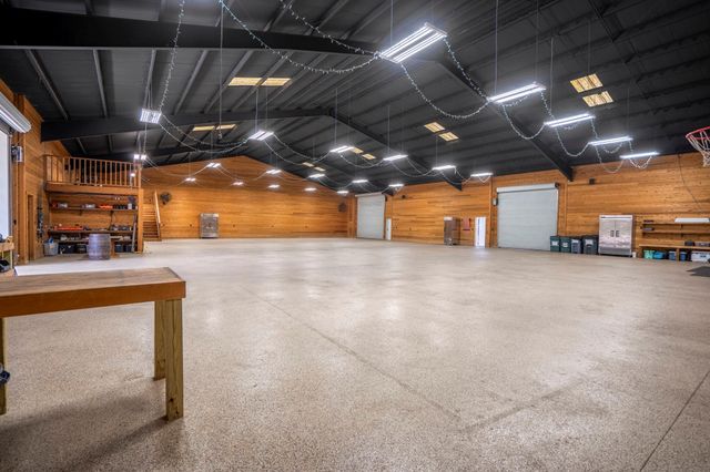 4053 County Road 158, Hallettsville, TX 77964