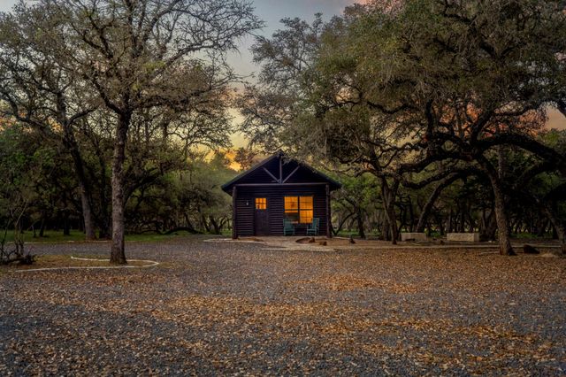 4053 County Road 158, Hallettsville, TX 77964