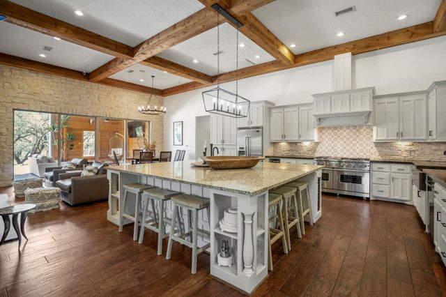 4053 County Road 158, Hallettsville, TX 77964