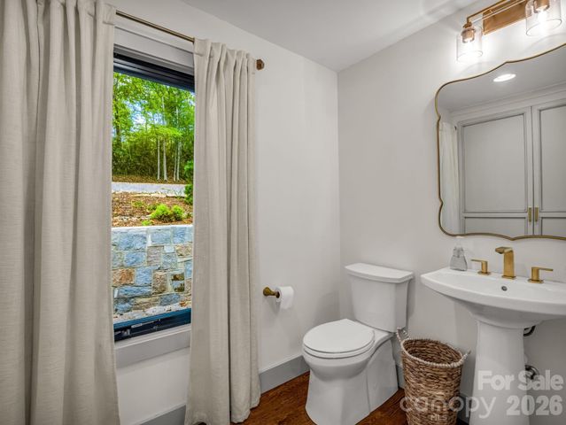 1821 Bearwallow Mountain Road, Hendersonville, NC 28792