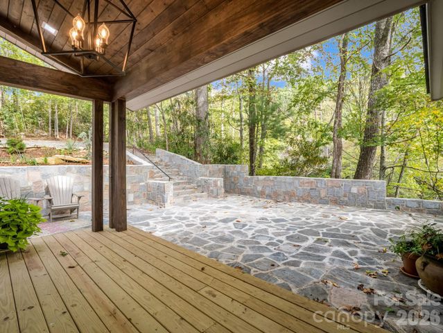 1821 Bearwallow Mountain Road, Hendersonville, NC 28792