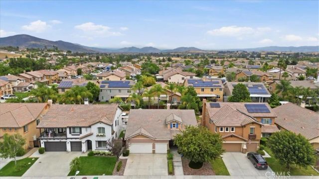 37052 Almond, Murrieta, CA 92563