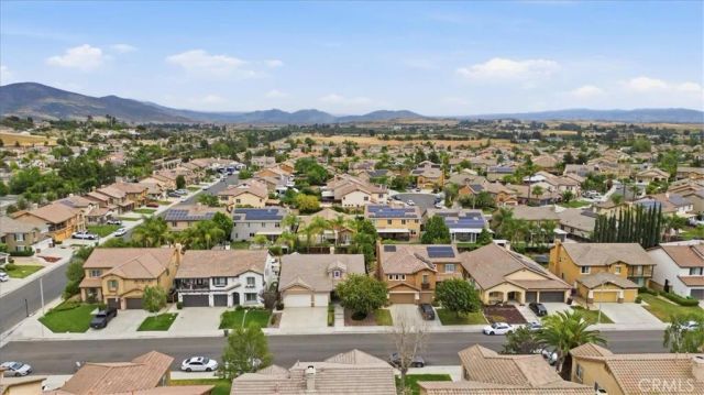 37052 Almond, Murrieta, CA 92563
