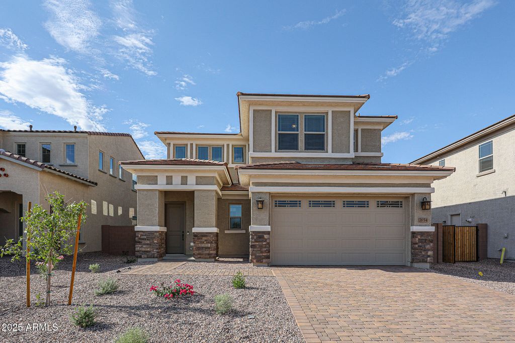 7654 W Crabapple Drive, Peoria, AZ 85383