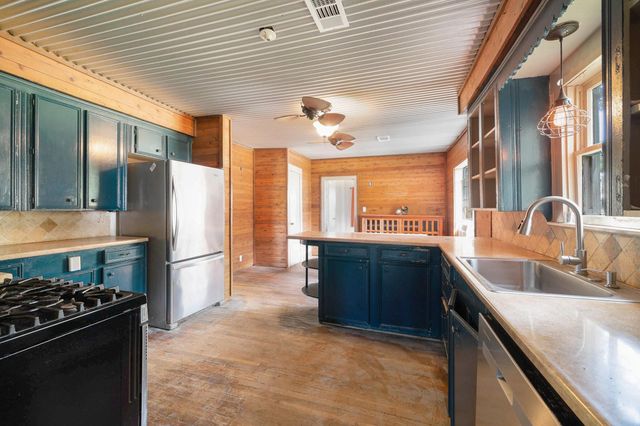 14145 Bert Brown Rd, Conroe, TX 77302