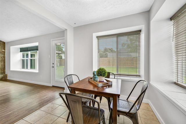2701 Knoxville Drive, League City, TX 77573