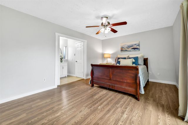 2701 Knoxville Drive, League City, TX 77573