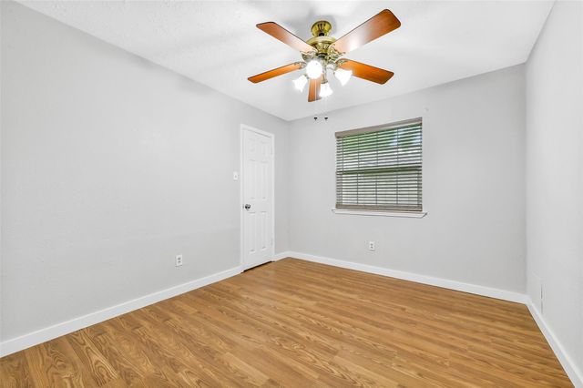 2701 Knoxville Drive, League City, TX 77573