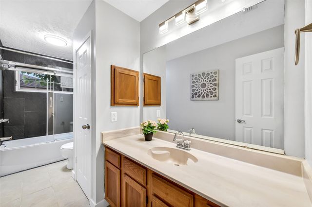 2701 Knoxville Drive, League City, TX 77573