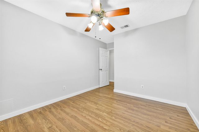 2701 Knoxville Drive, League City, TX 77573