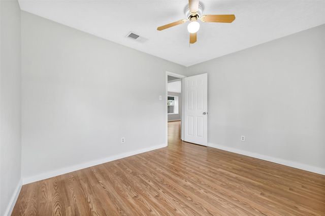 2701 Knoxville Drive, League City, TX 77573