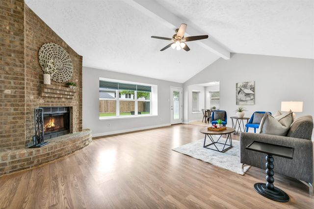 2701 Knoxville Drive, League City, TX 77573