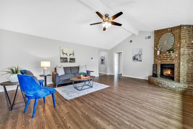 2701 Knoxville Drive, League City, TX 77573