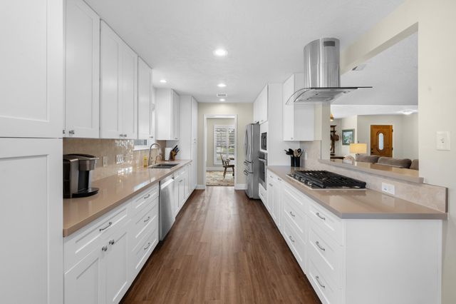 2919 N Peach Hollow Circle, Pearland, TX 77584