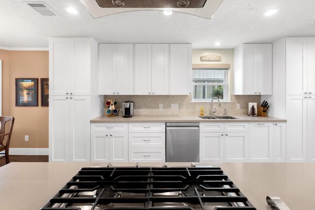 2919 N Peach Hollow Circle, Pearland, TX 77584