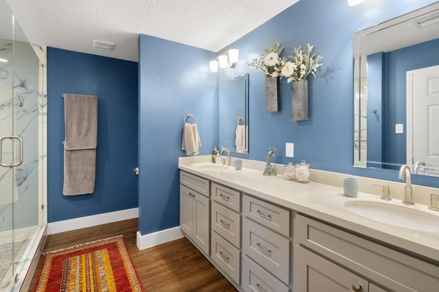 2919 N Peach Hollow Circle, Pearland, TX 77584