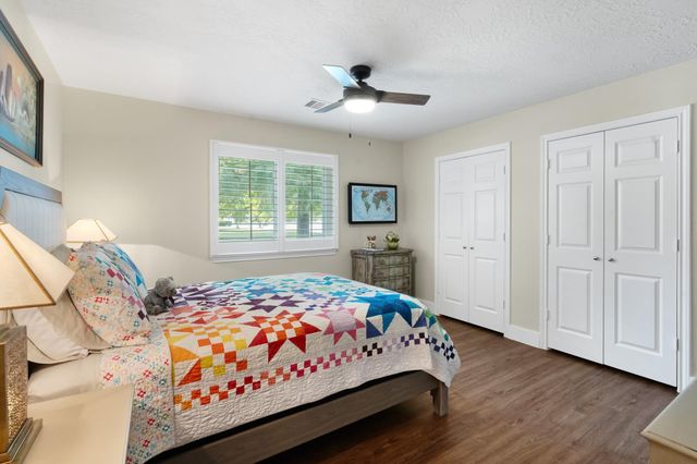 2919 N Peach Hollow Circle, Pearland, TX 77584