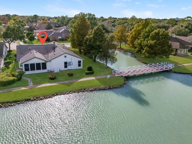 2919 N Peach Hollow Circle, Pearland, TX 77584