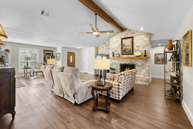 2919 N Peach Hollow Circle, Pearland, TX 77584