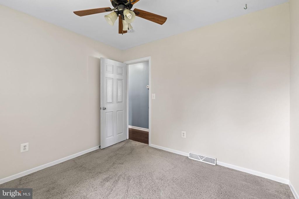 Image 13 of property listing at 216 PARKER AVE, Annapolis, MD 21401