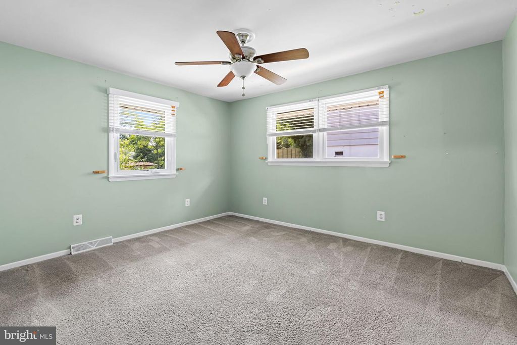 Image 16 of property listing at 216 PARKER AVE, Annapolis, MD 21401