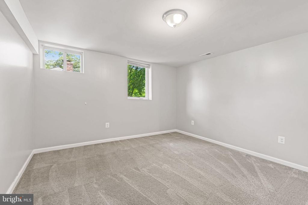 Image 27 of property listing at 216 PARKER AVE, Annapolis, MD 21401