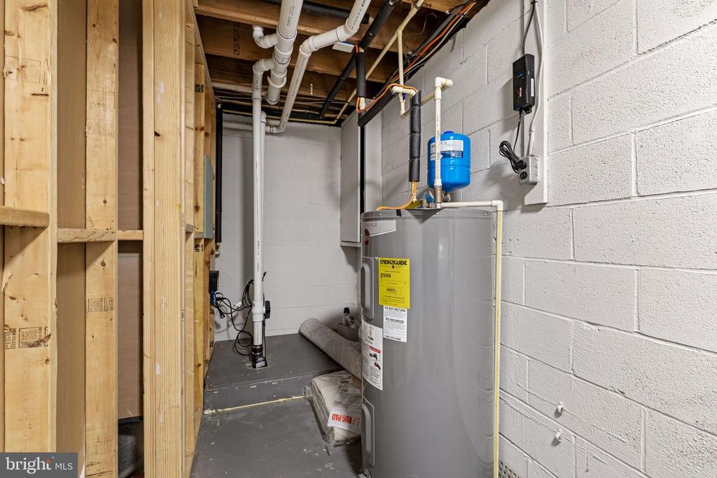 Image 30 of property listing at 216 PARKER AVE, Annapolis, MD 21401
