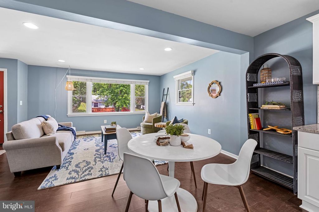 Image 7 of property listing at 216 PARKER AVE, Annapolis, MD 21401