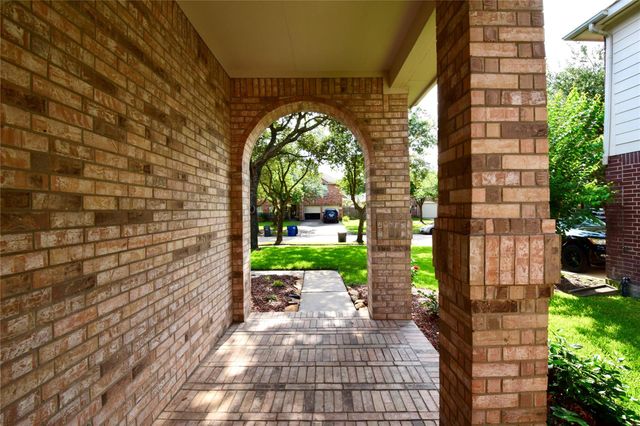 2231 Oak Sand Drive, Katy, TX 77450
