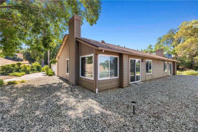 26277 Rainbow Glen Dr, Newhall, CA 91321