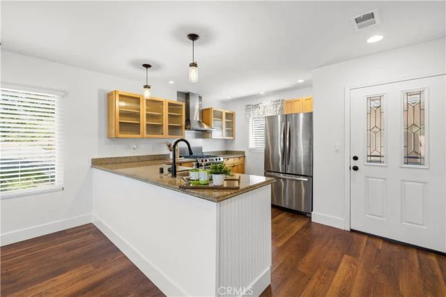 26277 Rainbow Glen Dr, Newhall, CA 91321