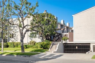 4230 Whitsett Avenue 4, Studio City, CA 91604