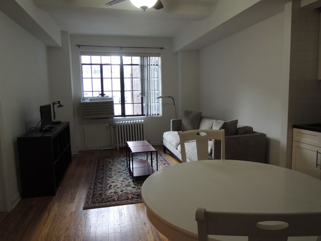 45 Tudor City Pl Apt 1607, New York City, NY 10017