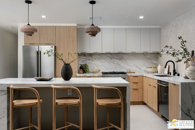 2525 E Morongo Trail, Palm Springs, CA 92264