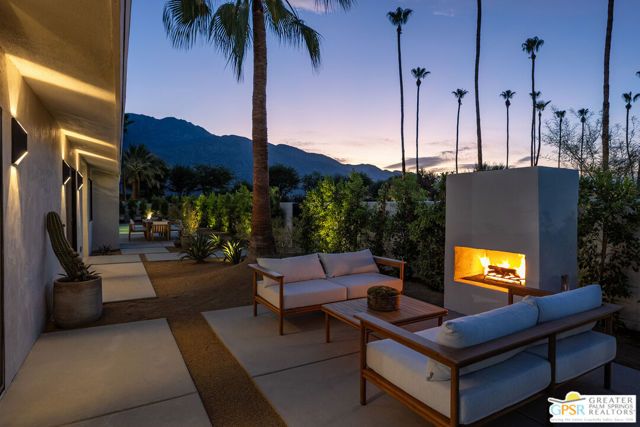 2525 E Morongo Trail, Palm Springs, CA 92264
