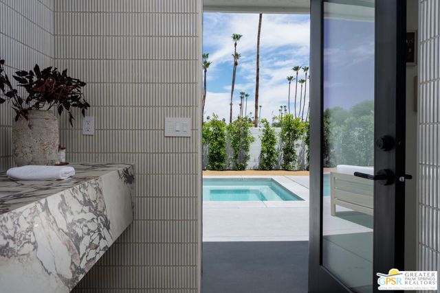 2525 E Morongo Trail, Palm Springs, CA 92264