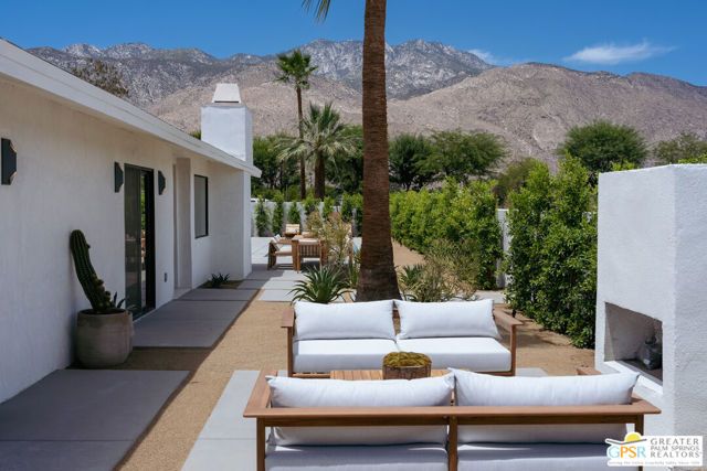 2525 E Morongo Trail, Palm Springs, CA 92264