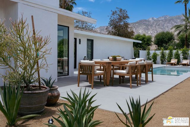 2525 E Morongo Trail, Palm Springs, CA 92264