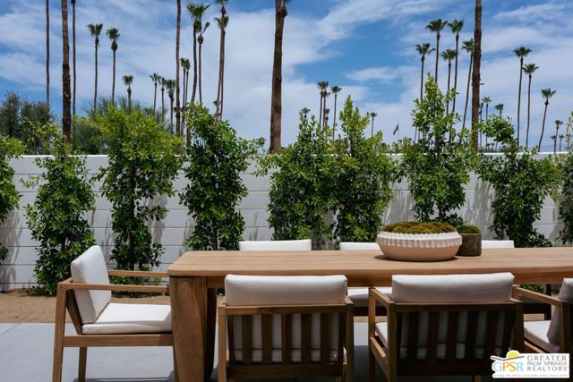 2525 E Morongo Trail, Palm Springs, CA 92264