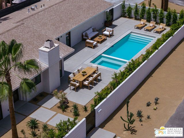 2525 E Morongo Trail, Palm Springs, CA 92264