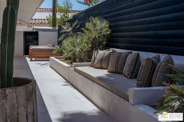2525 E Morongo Trail, Palm Springs, CA 92264