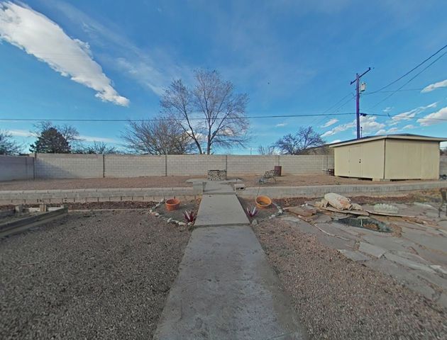 801 Sunset Drive, Espanola, NM 87532