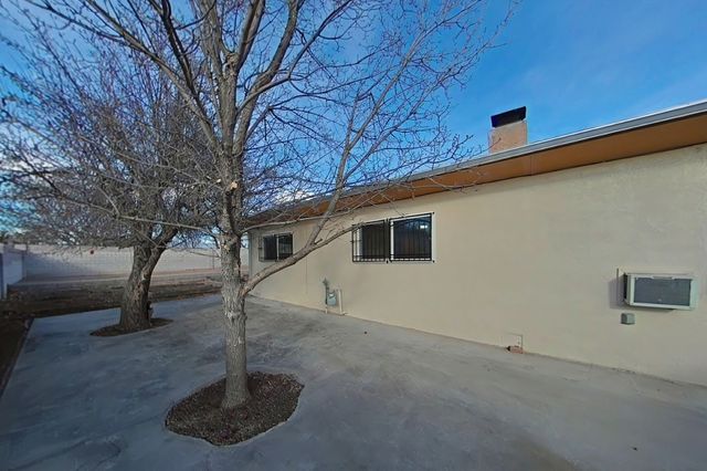 801 Sunset Drive, Espanola, NM 87532