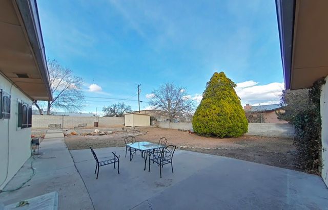 801 Sunset Drive, Espanola, NM 87532