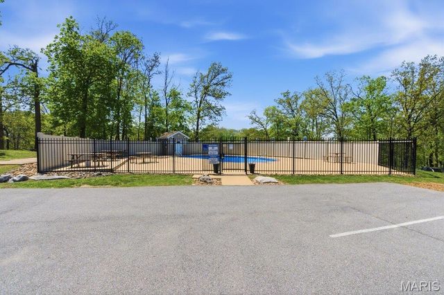 2741 Westphalia Court F, St Louis, MO 63129