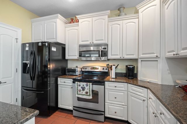 146 Aerie Ln, Granville, TN 38564