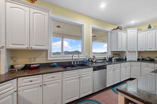 146 Aerie Ln, Granville, TN 38564